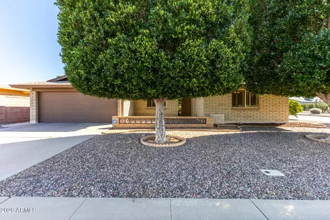 719 S Penrose Cir, Mesa, AZ 85206