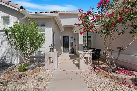 Exterior - 4586 E Nightingale Ln, Gilbert, AZ 85298 photo 3 of 7