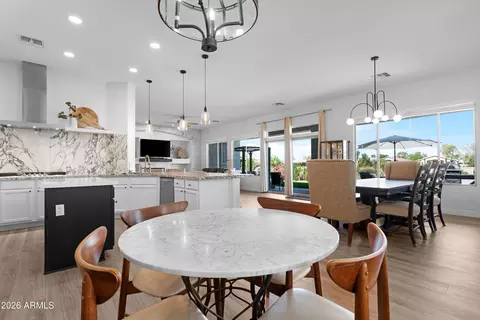 Dining - 4586 E Nightingale Ln, Gilbert, AZ 85298 photo 5 of 5