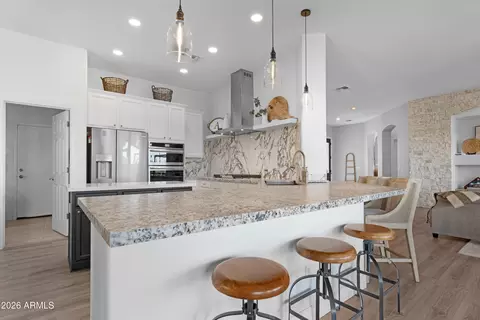 Kitchen - 4586 E Nightingale Ln, Gilbert, AZ 85298 photo 2 of 6
