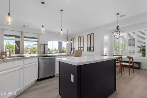 Kitchen - 4586 E Nightingale Ln, Gilbert, AZ 85298 photo 6 of 6