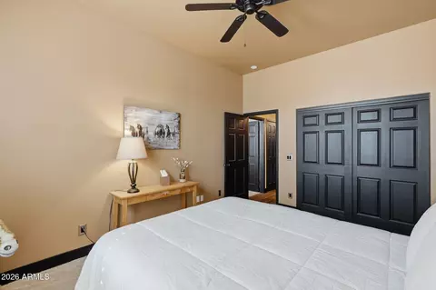 Bedroom - 1114 E Carlise Rd, Phoenix, AZ 85086 photo 6 of 8