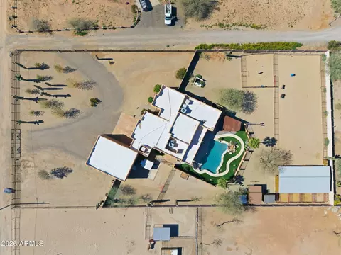 View/Area - 1114 E Carlise Rd, Phoenix, AZ 85086 photo 3 of 8