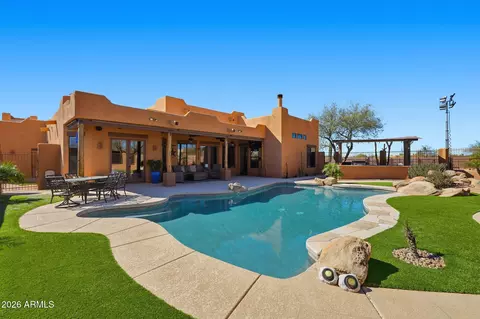 Exterior - 1114 E Carlise Rd, Phoenix, AZ 85086 photo 1 of 11