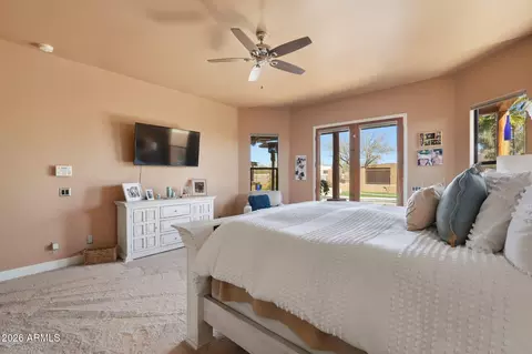 Bedroom - 1114 E Carlise Rd, Phoenix, AZ 85086 photo 4 of 8