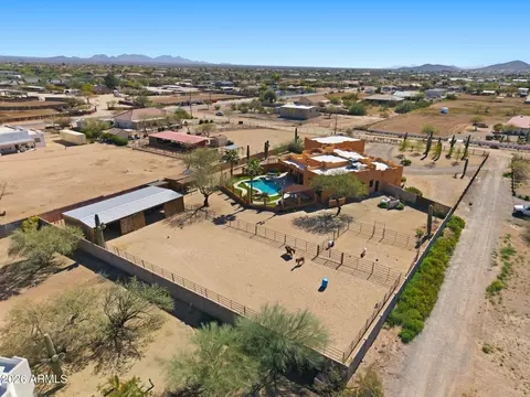 View/Area - 1114 E Carlise Rd, Phoenix, AZ 85086 photo 2 of 8