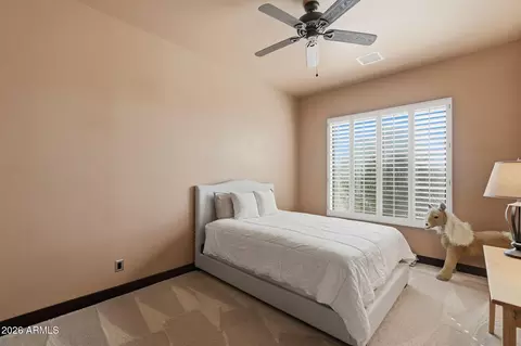 Bedroom - 1114 E Carlise Rd, Phoenix, AZ 85086 photo 5 of 8
