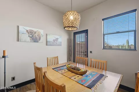 Dining - 1114 E Carlise Rd, Phoenix, AZ 85086 photo 1 of 2