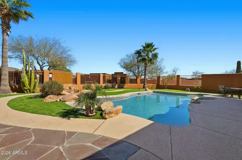 Exterior - 1114 E Carlise Rd, Phoenix, AZ 85086 photo 7 of 11