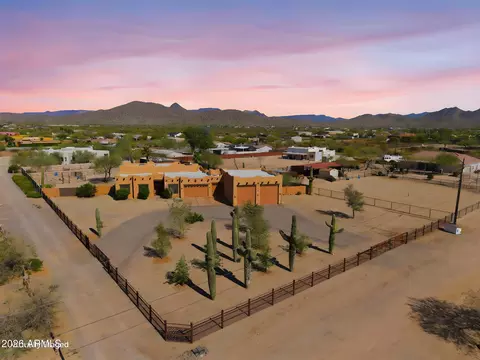 1114 E Carlise Rd, Phoenix, AZ 85086