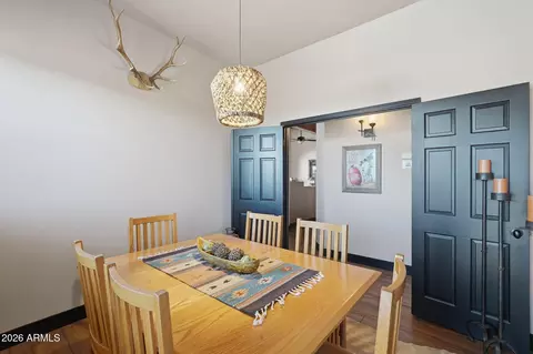 Dining - 1114 E Carlise Rd, Phoenix, AZ 85086 photo 2 of 2