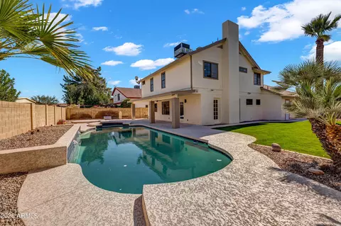 6332 W Shangri La Rd, Glendale, AZ 85304