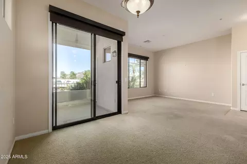 Living - 2989 N 44th St #3031, Phoenix, AZ 85018 photo 1 of 4