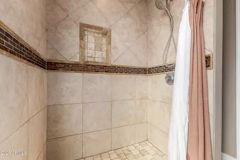 Bath - 507 Edison Ave, Buckeye, AZ 85326 photo 1 of 3