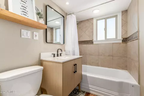 Bath - 507 Edison Ave, Buckeye, AZ 85326 photo 3 of 3