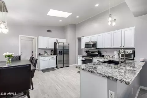 Kitchen - 3407 Escuda Rd, Phoenix, AZ 85050 photo 2 of 3