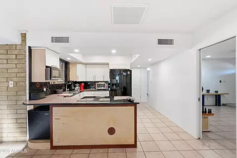 3830 E Shangri La Rd, Phoenix, AZ 85028 photo 14