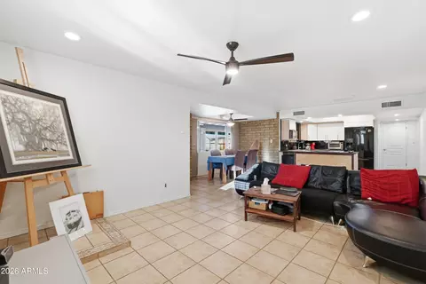 3830 E Shangri La Rd, Phoenix, AZ 85028 photo 9