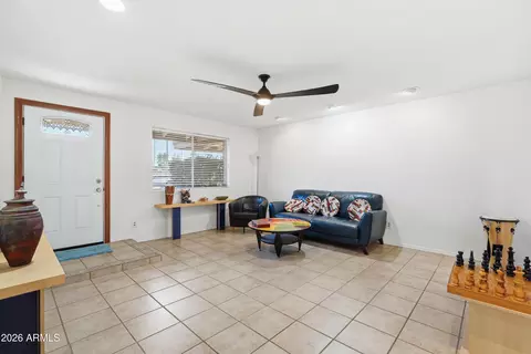 3830 E Shangri La Rd, Phoenix, AZ 85028 photo 5
