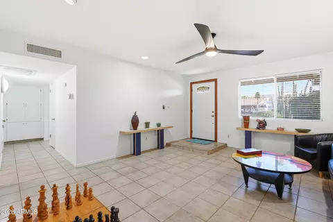 3830 E Shangri La Rd, Phoenix, AZ 85028 photo 6