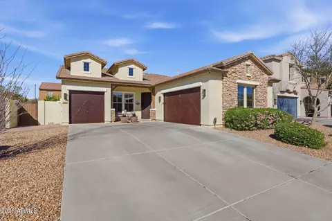 2882 E Citadel Ct, Gilbert, AZ 85298