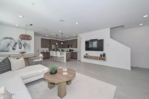 2665 S Catherine Dr #101, Gilbert, AZ 85295