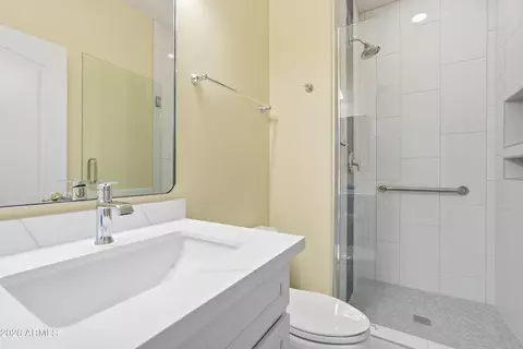 Bath - 3447 E Vaughn Ave, Gilbert, AZ 85234 photo 1 of 4