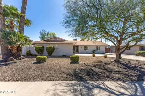 1649 W Loma Ln, Phoenix, AZ 85021