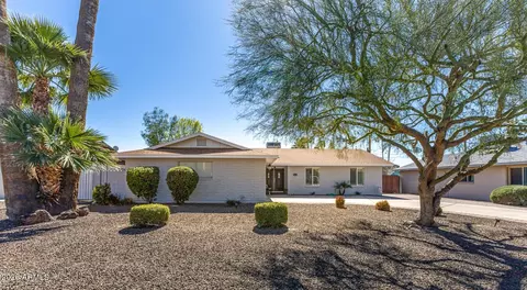 1649 W Loma Ln, Phoenix, AZ 85021