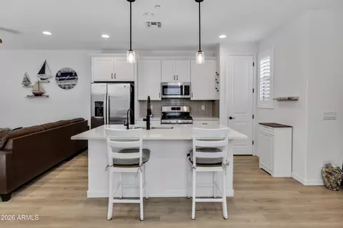 2805 N Claire Dr, Buckeye, AZ 85396
