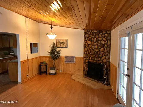 Living - 3209 N Miller Dr, Pine, AZ 85544 photo 3 of 5