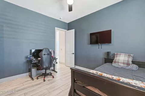 Bedroom - 11 E Cavalry Dr, Phoenix, AZ 85086 photo 4 of 7