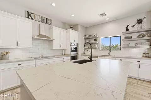 Kitchen - 11 E Cavalry Dr, Phoenix, AZ 85086 photo 3 of 3