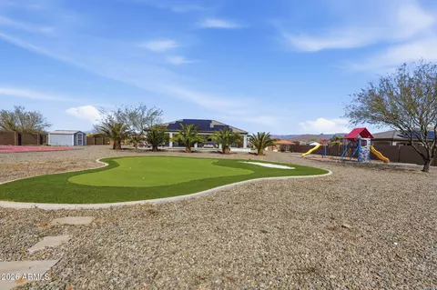 Exterior - 11 E Cavalry Dr, Phoenix, AZ 85086 photo 5 of 7