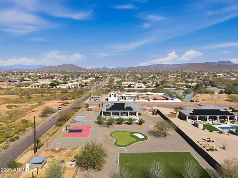 View/Area - 11 E Cavalry Dr, Phoenix, AZ 85086 photo 2 of 3