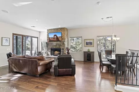 Living - 415 E Rim Estates Trl, Payson, AZ 85541 photo 3 of 4