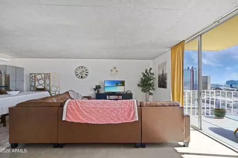 207 W Clarendon Ave #A12, Phoenix, AZ 85013