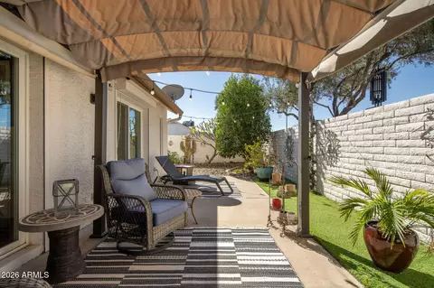 Exterior - 902 E Wagoner Rd, Phoenix, AZ 85022 photo 3 of 5