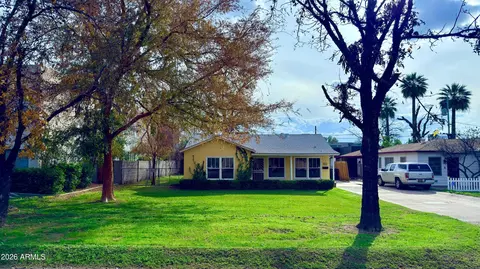 1011 E Medlock Dr, Phoenix, AZ 85014