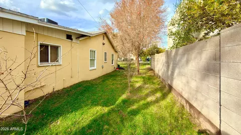 Exterior - 1011 E Medlock Dr, Phoenix, AZ 85014 photo 4 of 6
