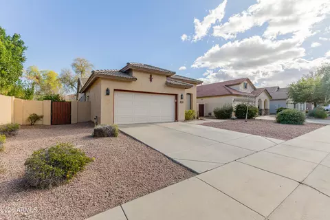 6637 S Cartier Dr, Gilbert, AZ 85298
