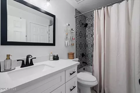 Bath - 4835 E Mcneil St #3, Phoenix, AZ 85044 photo 2 of 2