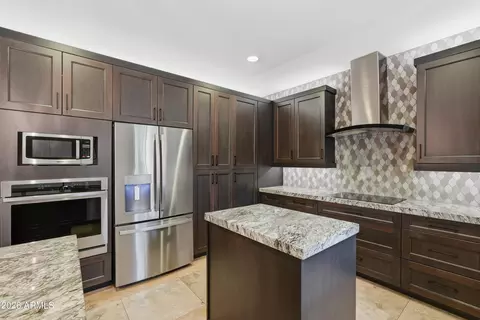 Kitchen - 244 E Joseph Way, Gilbert, AZ 85295 photo 4 of 7