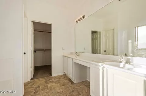 Bath - 9171 W Berkeley Rd, Phoenix, AZ 85037 photo 3 of 4