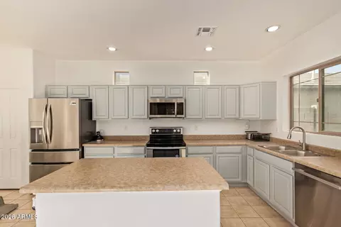 Kitchen - 9171 W Berkeley Rd, Phoenix, AZ 85037 photo 1 of 3