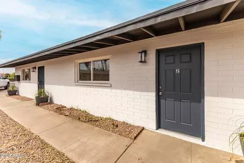 1321 N 48th Pl, Phoenix, AZ 85008