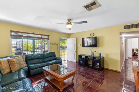 1946 E Fairmount Ave, Phoenix, AZ 85016