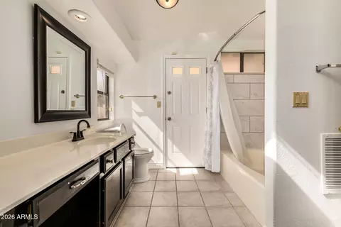 Bath - 2451 E Indigo Brush Rd, Phoenix, AZ 85048 photo 2 of 3