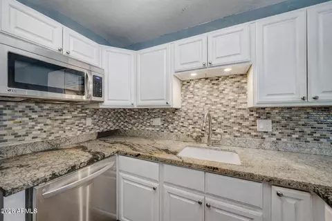 4525 N 66th St #14, Scottsdale, AZ 85251