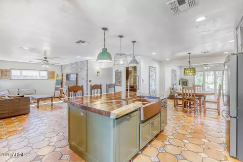 Kitchen - 5312 N 9th St, Phoenix, AZ 85014 photo 1 of 6
